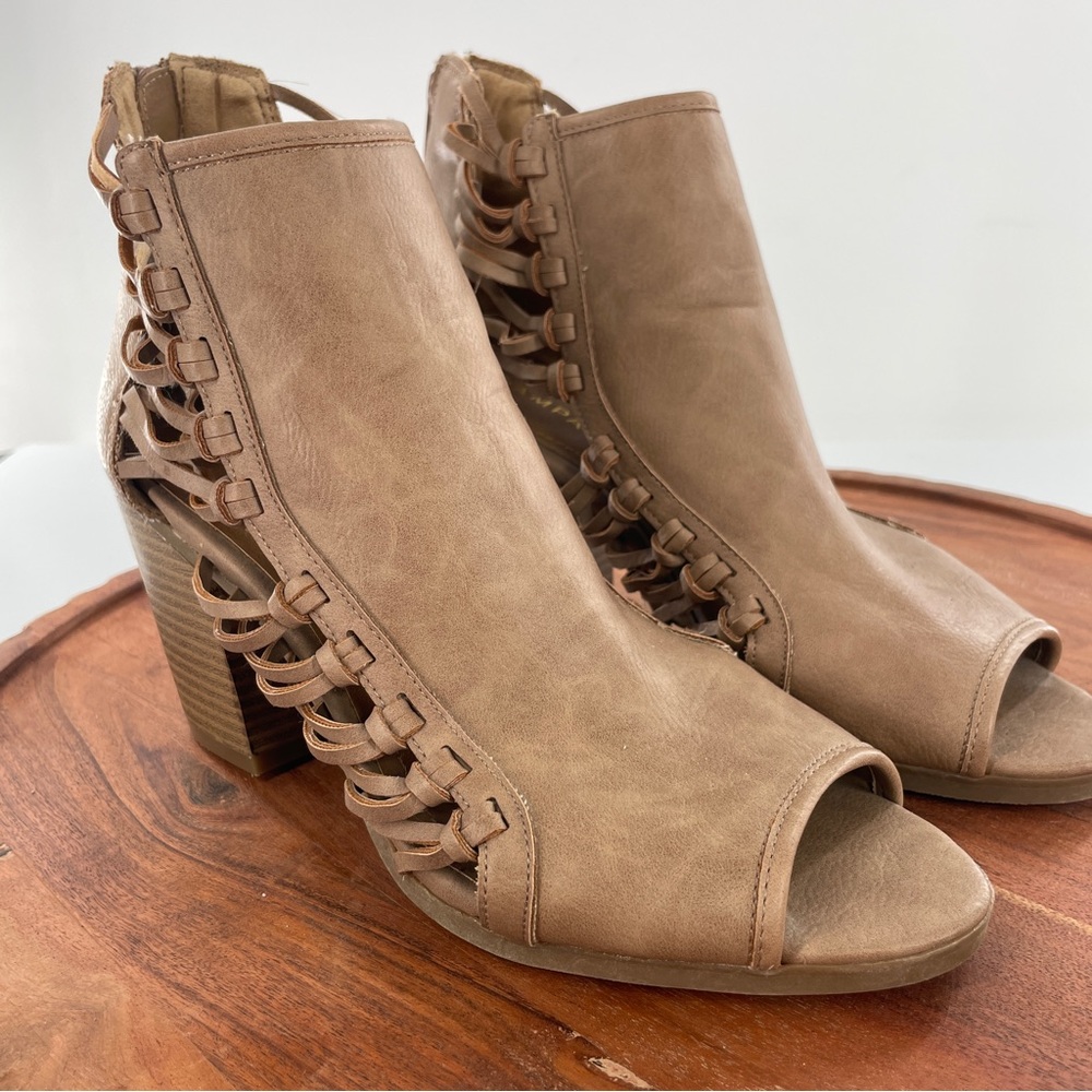 Rampage Womens Ram-Viva Peep Toe Booties Natural PU Size 8.5